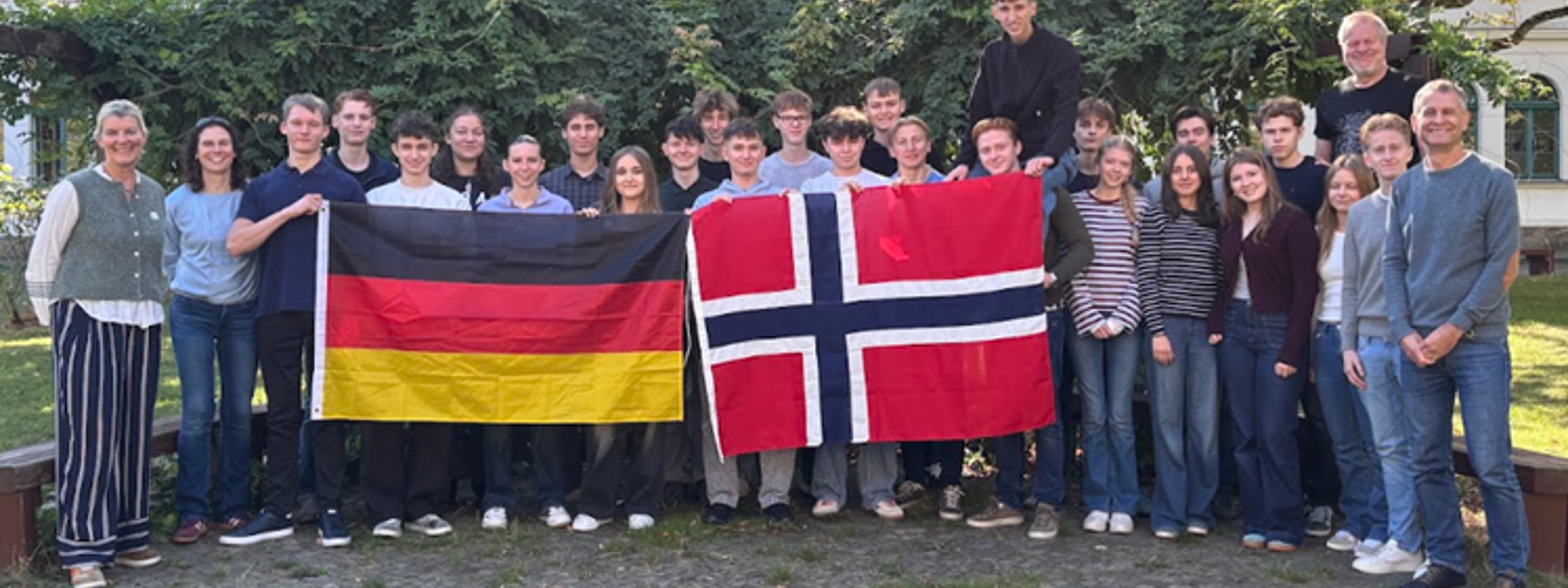 Bilde av elever fra Norge og Tyskland